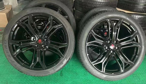 (Pre-Owned) 21” Maserati Levante GTS Helio OE Complete Wheel Set