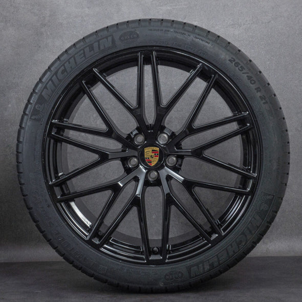 (Demo Car Wheels) 21” Porsche Macan III RS Spyder Design OE Complete Wheelset