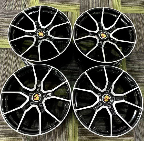 (Demo Car Wheels) 21" Porsche Taycan GTS OE Wheel Set