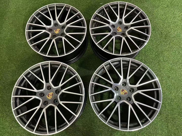 (Pre-Owned) 21” Porsche Cayenne RS Spyder Design OE Wheels