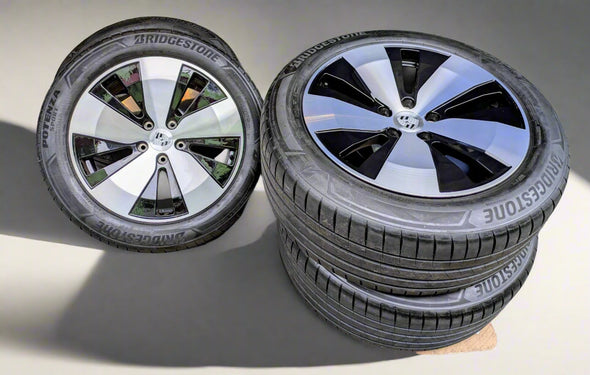 (Demo Car Wheels) 20” Porsche Macan EV OE Wheelset