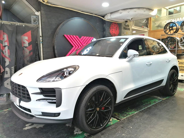 (Demo Car Wheels) 21” Porsche Macan III RS Spyder Design OE Complete Wheelset